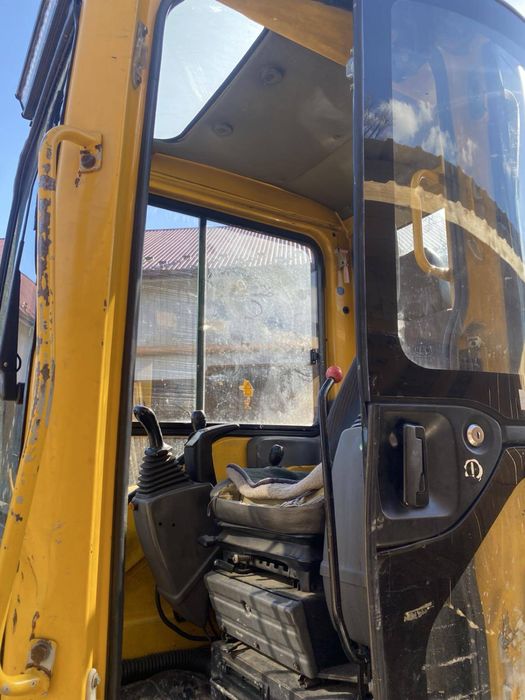 Міні-екскаватор Komatsu pc 35 r 8