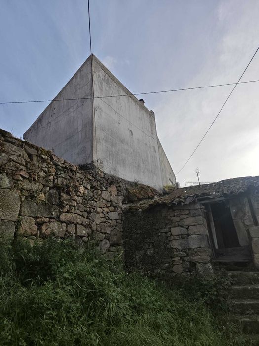 Moradia T2 em Cavadoude a 15 km da Guarda