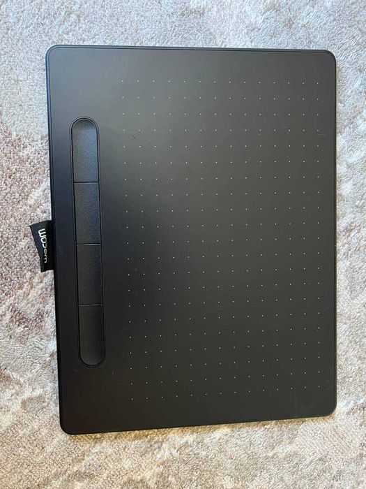 Графічний планшет Wacom Intuos M (CTL-6100) — стан нового, повний комплект