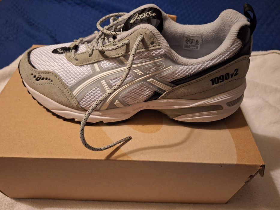 Sapatilhas Asics 42
