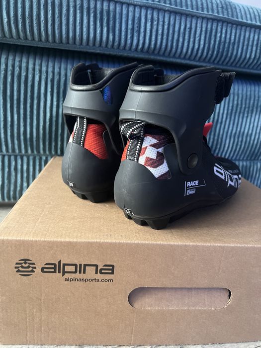Buty do nartorolek Alpina R CL AS SM do stylu kalsycznego - 38 rozmiar
