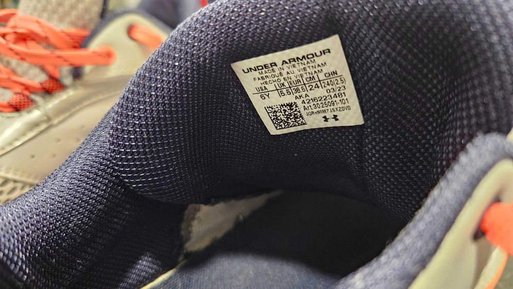 Sapatilhas Under Armour 3Z6 Curry
