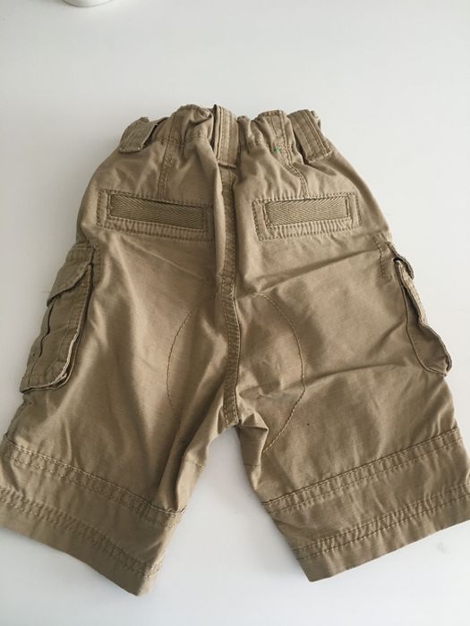 Calções beges Benetton menino 1-2anos