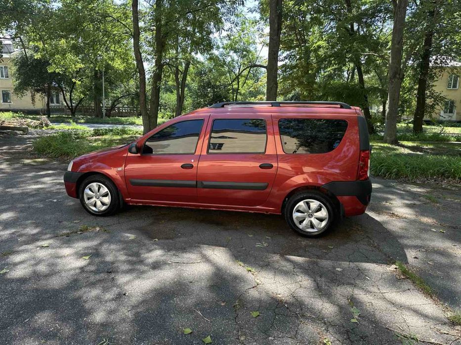 Продам Dacia Logan MCV 2008