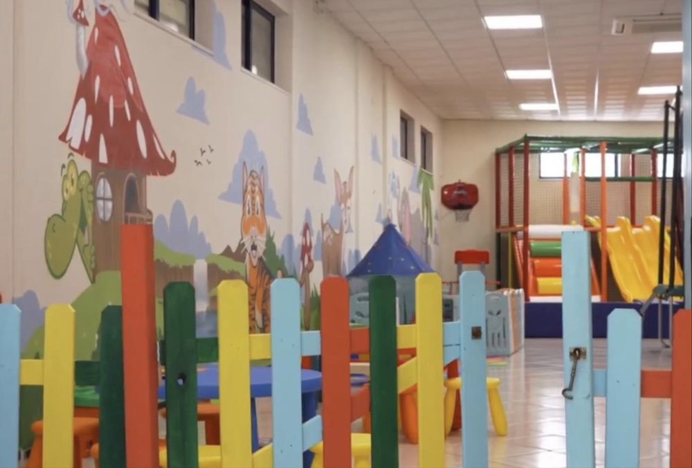 Aluga me espaco para festas e cuidados com criancas