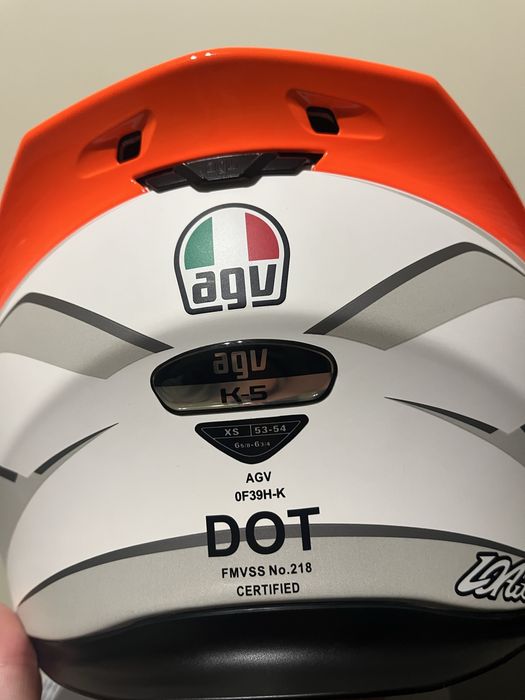 Capacete de motae agv