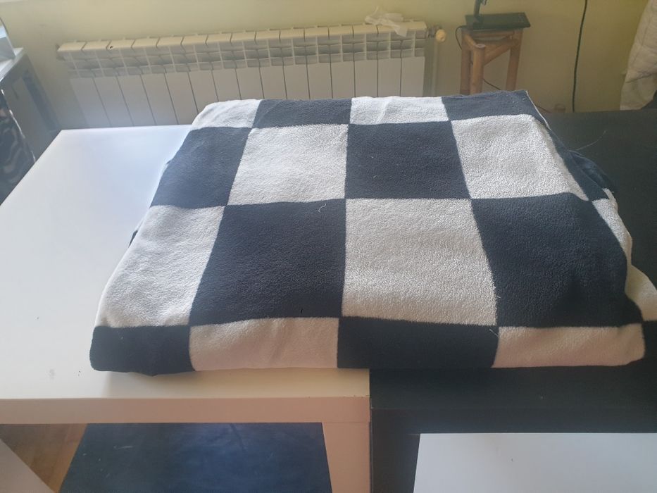 Koc kratka biało czarna 140/200