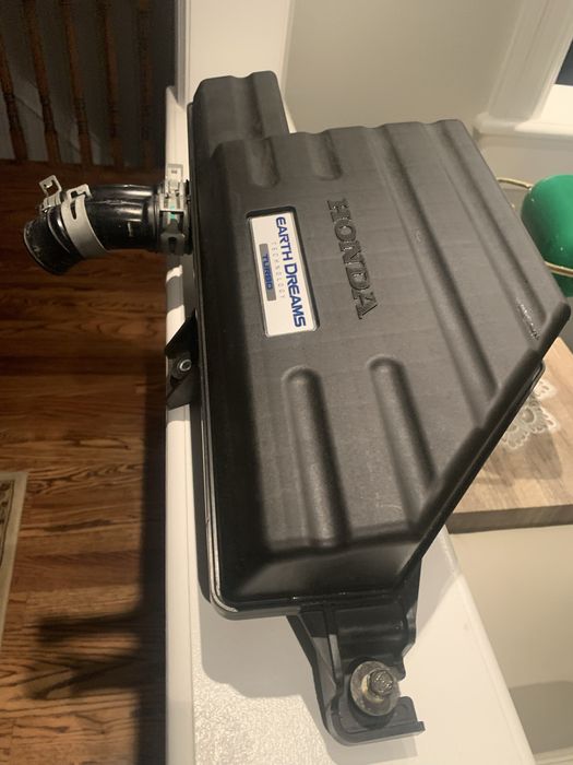 Obudowa filtra powietrza wlot Honda Cr-V V 2019 erth dreams technology