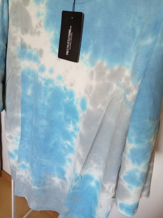T-shirt tie-dye marca Pretty Little Thing UK nova tamanho XL azul