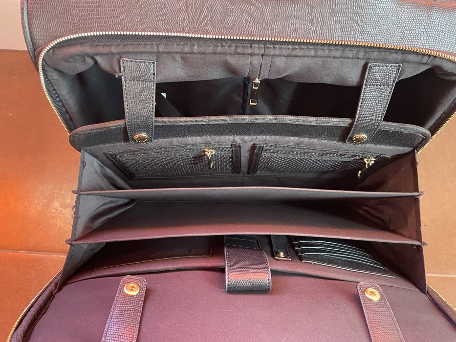 Trolley preta da Parfois