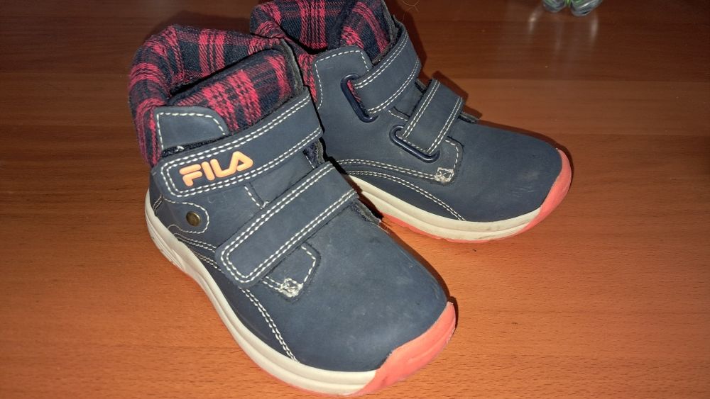 Buciki jesienno zimowe Fila r.26