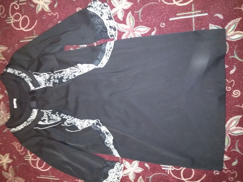 Платье нарядное для  женщины