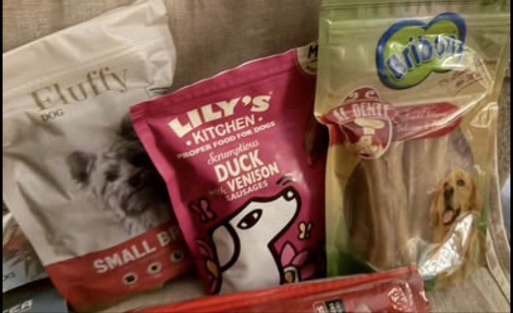 Snacks e biscoitos cão