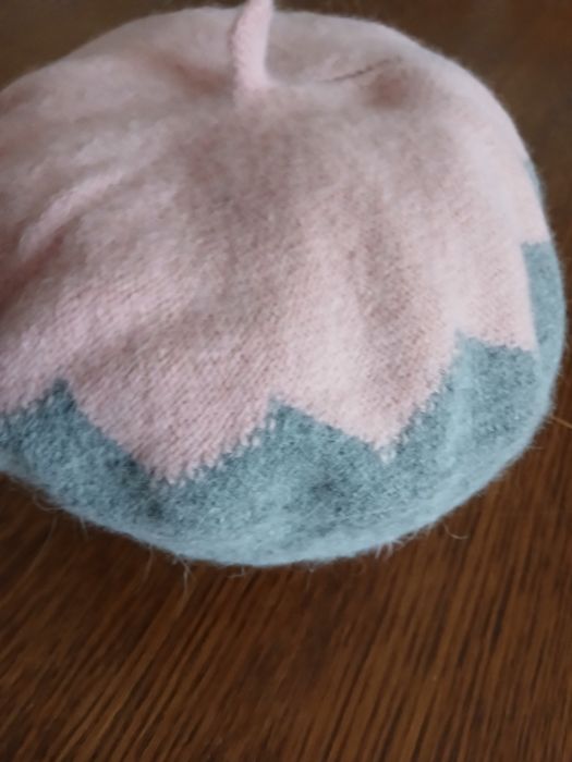 Beret różowo-szary z wełny