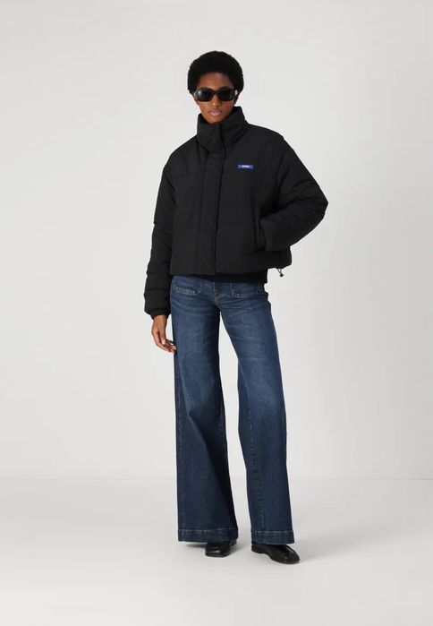 Куртка hugo boss розмір хс та л