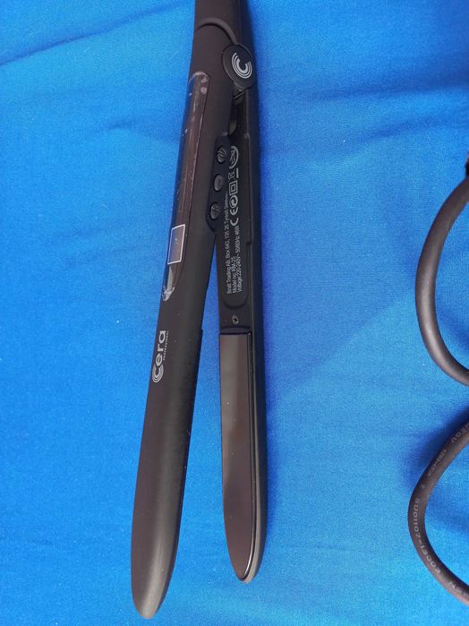 Prostownica i falownica do włosów