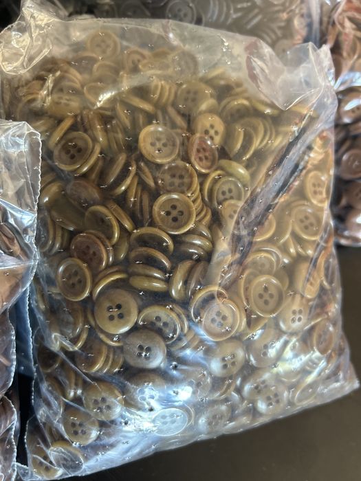 Botoes de massa , 22650 botoes de massa.