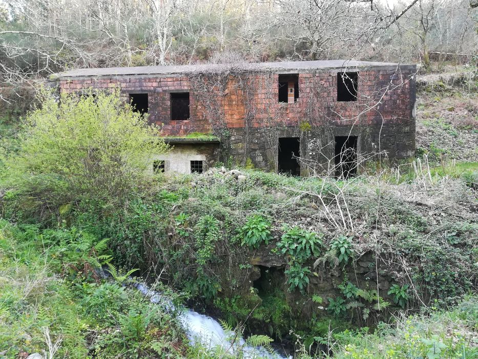 Terreno 4.460 m² com Azenha e Projeto – Água de Minas.