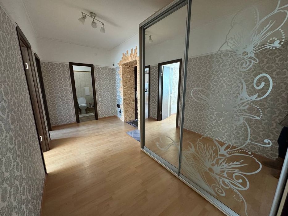 Иванова 20, (Южный), Сдам посуточно