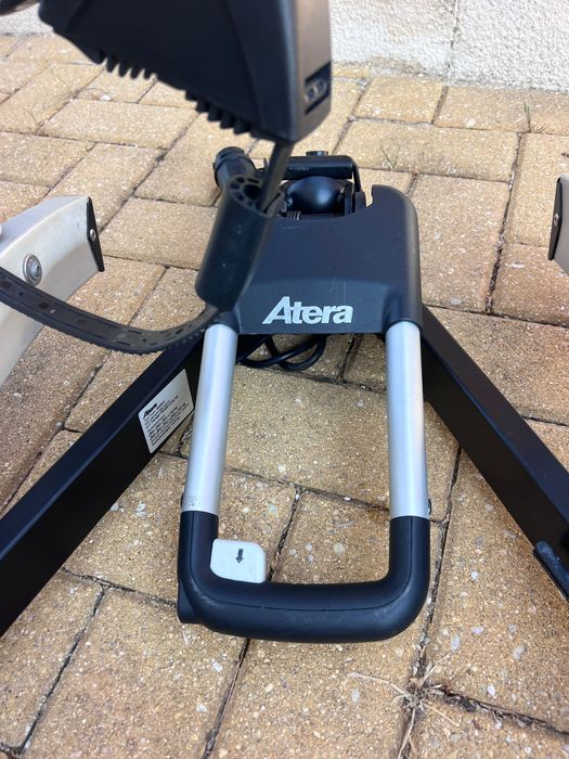 Atera Strada DL3 Tow bar 3 Bike Rack - portabicicletas