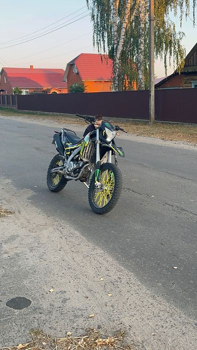 Продам лось 300 !