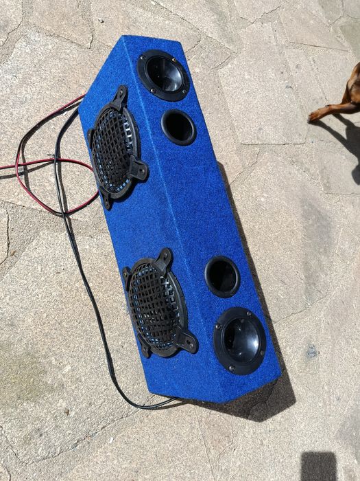 Coluna de som para carro