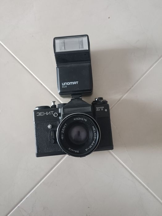 Máquina fotográfica 3EHNT