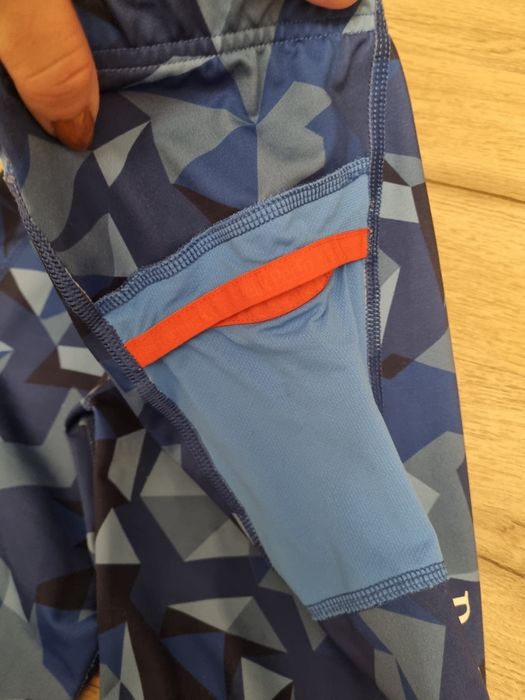 Peak performance legginsy S