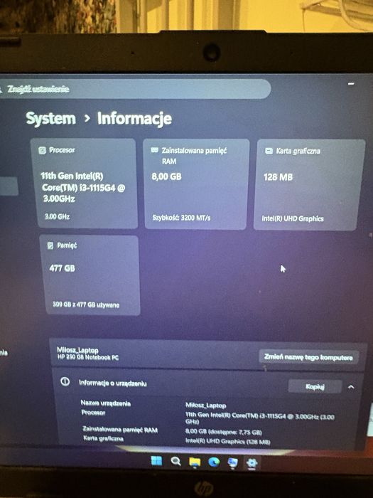 Laptop hp 250 g8