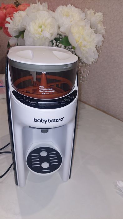 Машинка для приготування суміші Baby Brezza