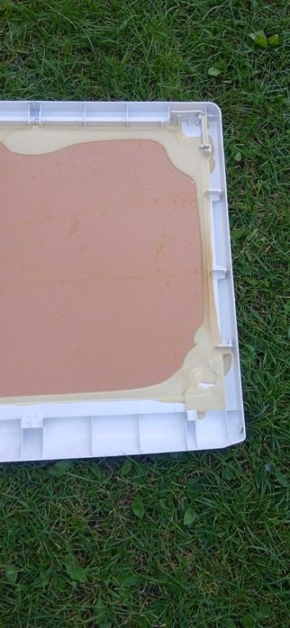 Blat plastikowy biały bardzo dobry stan , idealny na stolik 60x54x3cm