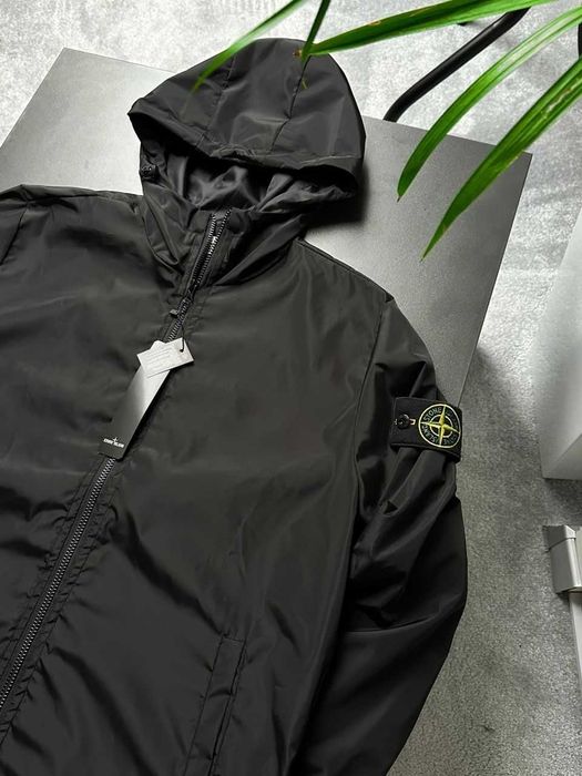 вітровка stone island