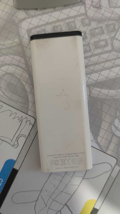 APPLE A11556 pilot Siri REMOTE