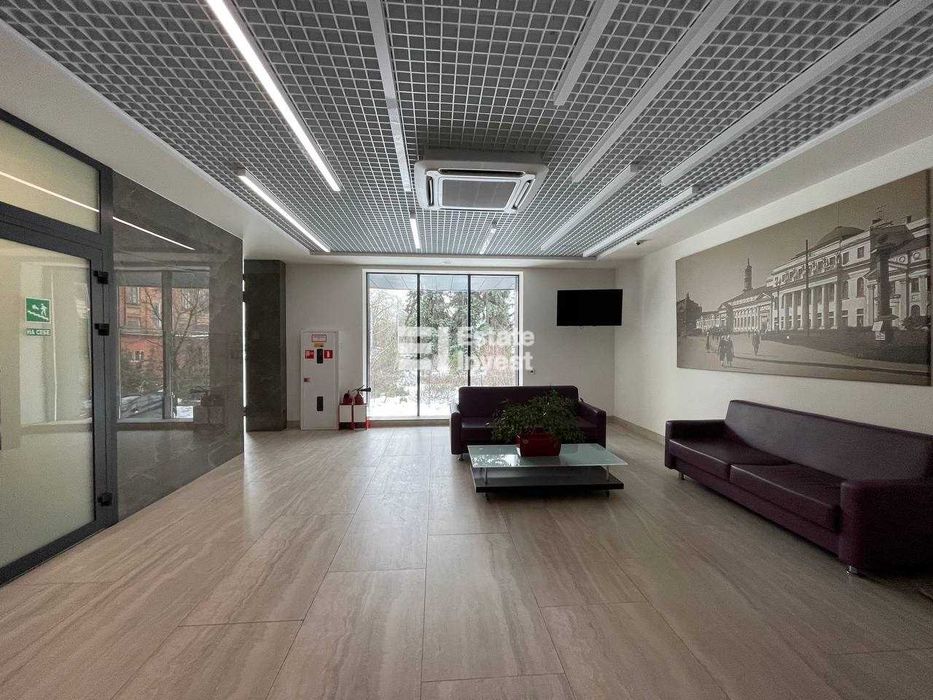 Здам офіс по вул. Манізера,  8, БЦ Rotunda Hall