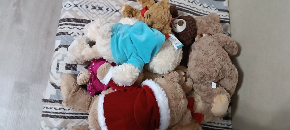 Ведмедики плюшеві від відомих брендів нові та в ідеальному стані