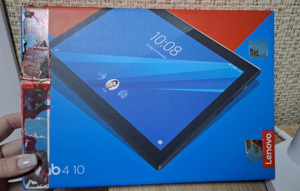 Планшет "Lenovo"