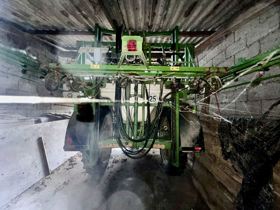 Opryskiwacz AMAZONE BBG S 330 PLUS 2000 rok