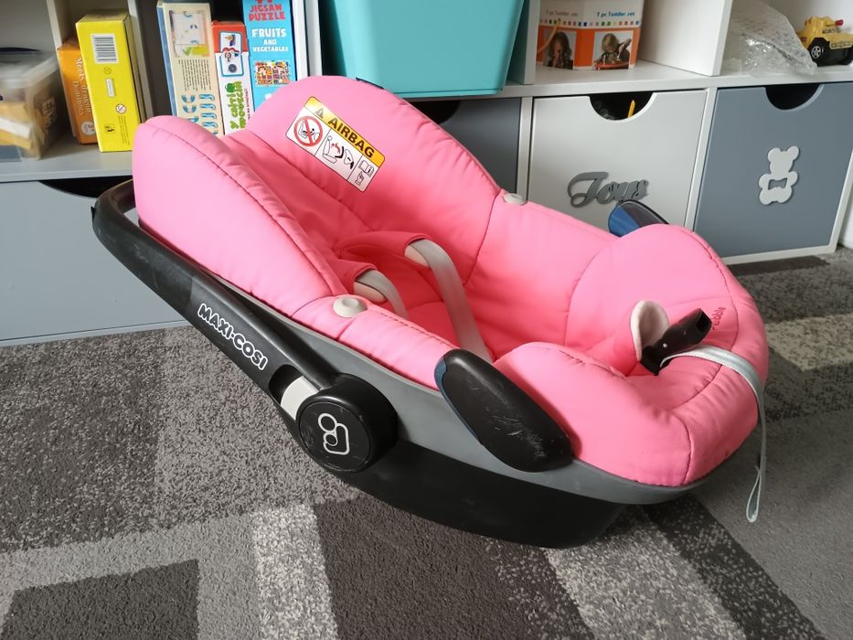 Автокрісло автолюлька MAXI-COSi