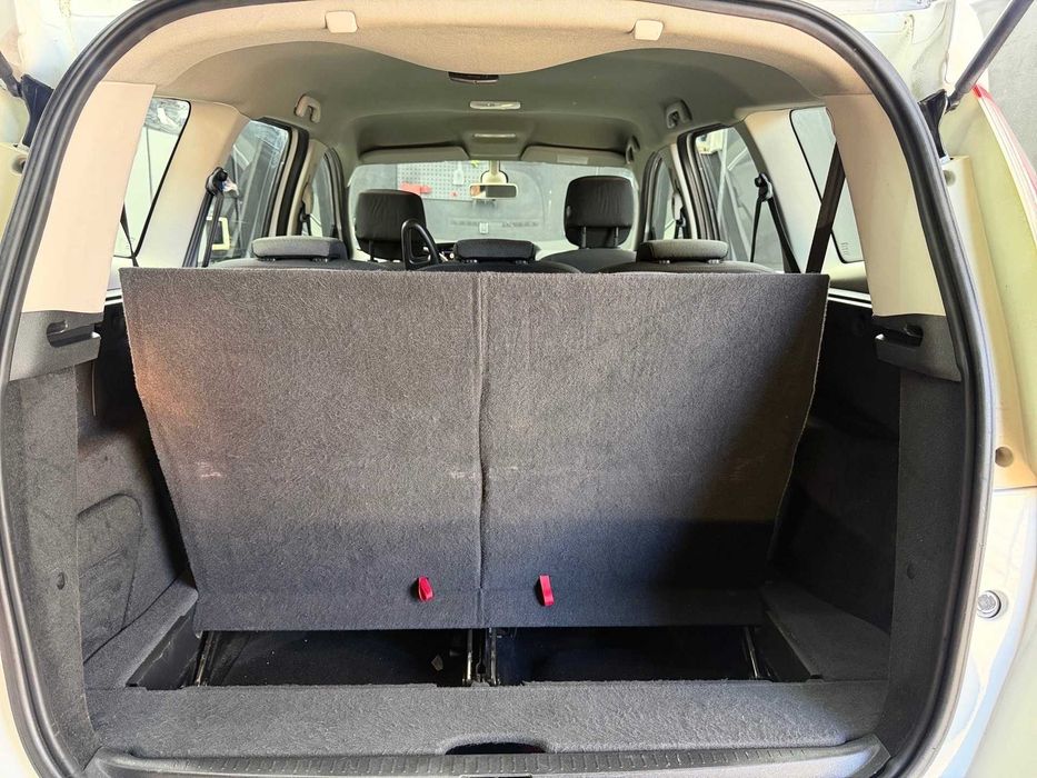 Renault Grand Scénic GPS+Cruise+J17 c/Garantia - 145€ p/mês