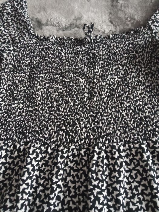 Sukienka rozm S stan idealny