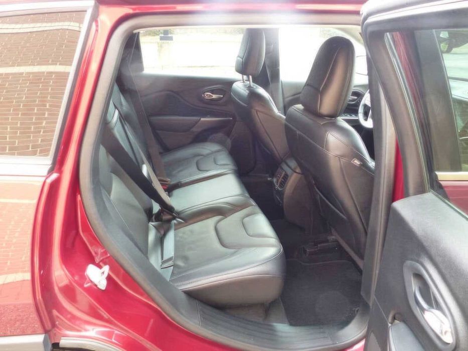 Jeep Cherokee Limited      2019