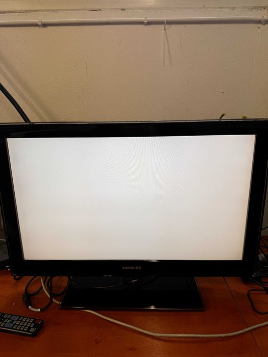 TV Samsung LE32C550