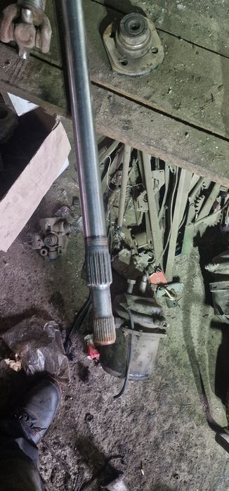 MANITOU( полуось)