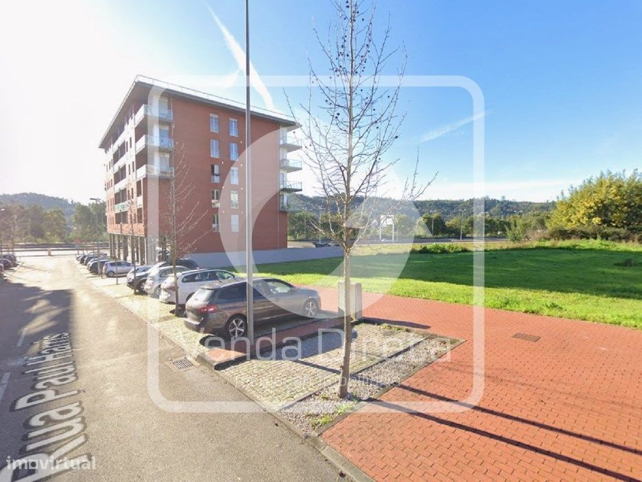Apartamento T3 com 156 m², Terraço Amplo e Garagem | Santo António ...