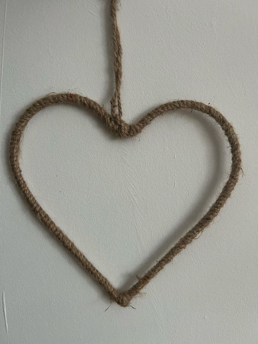 Zestaw 3 ramek, zawieszek z sznurka jutowego Serca nr.8506