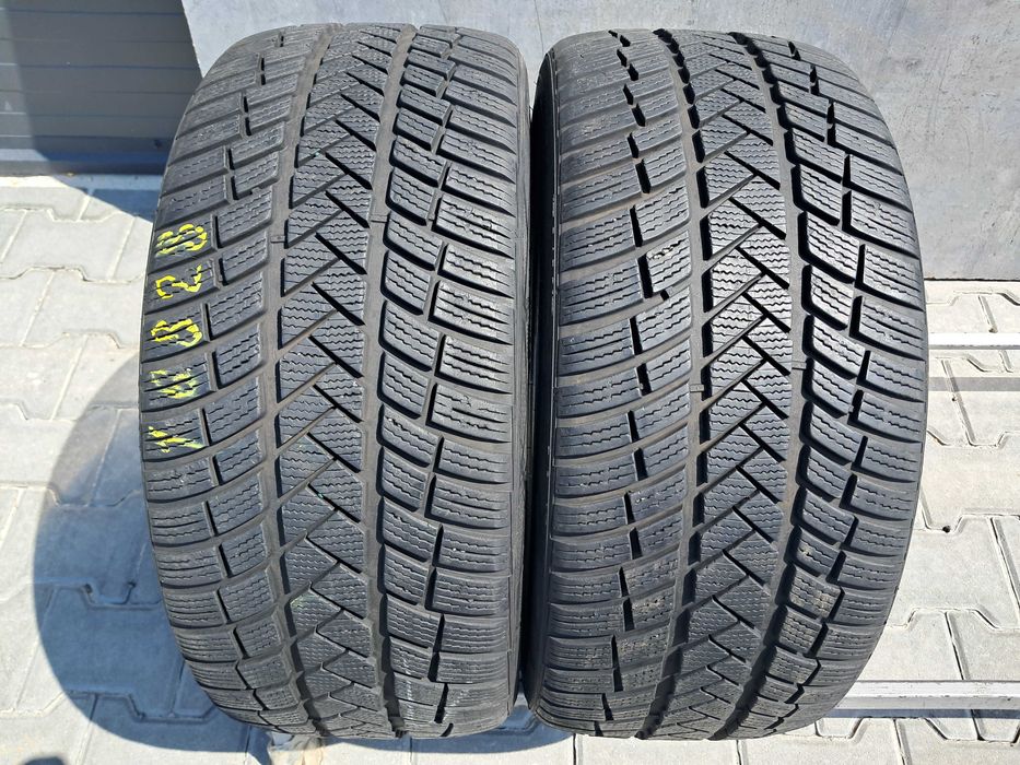 Резина зимова 95% протектор Vredestein 235/40 R19 Wintrac Pro