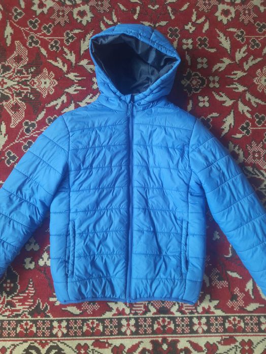 Курточка в гарному стані розмір 246-152