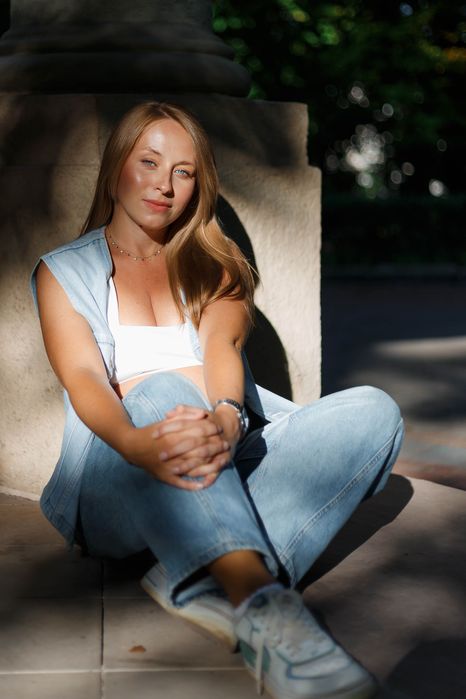 Фотограф Львів індивідуальна зйомка студійна відеограф зйомка відео