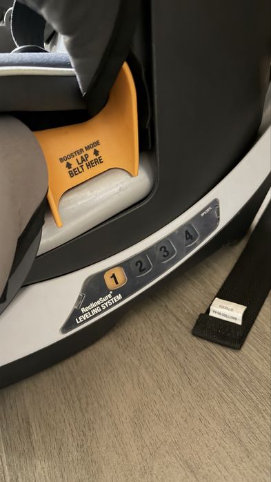 Автокрісло Chicco MyFit від 3 до 12 років