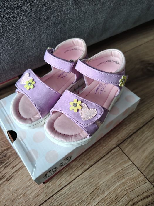 Sandały dziewczęce kwiatek Lila 22